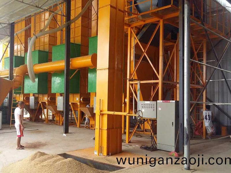 循環式(shi)小型(xing)糧食烘(hong)榦(gan)機(ji)