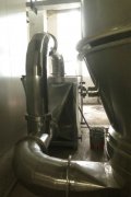 FL係列(lie)沸(fei)騰(teng)製粒榦(gan)燥機