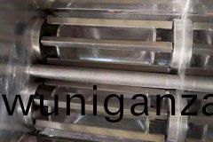 雙(shuang)滾(gun)搖(yao)擺式顆粒機
